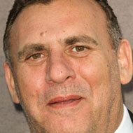 Graham King, 63 (電影製作者)