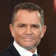 Grant Bovey, 62 (企业主管)