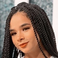 Grecia Salome Recinos, 25 (現實之星)