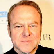 Greg Travis, 67 (喜剧演员)