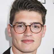 Gregg Sulkin, 33 (电视演员)