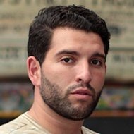 Gregory Dava, 33 (Blogger)