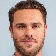 Grey Damon, 36 (电视演员)