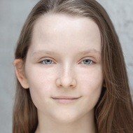 Gwen Currant, 19 (TV Actress)