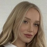 Gwen Gwiz, 28 (YouTube Star)