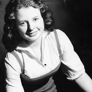 Gwyneth Guthrie (1937 - 2021) (肥皂劇女演員)