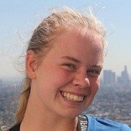 Gymnast Ronja, 23 (Instagram明星)