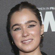 Haley Lu Richardson, 28 (電視女演員)