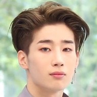 Han Seung Woo, 29 (Ca sĩ nhạc Pop)