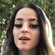 Hanna Hannexa, 22 (TikTok明星)