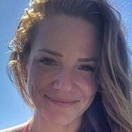 Hanna Neves, 43 (Instagram Star)