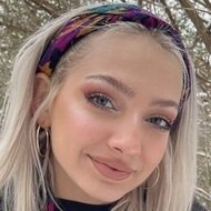 Hannah Blair, 25 (YouTube Star)