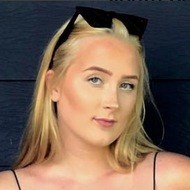 Hannah Garske, 26 (YouTube Star)