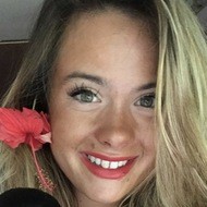 Hannah Lates, 34 (Instagram Star)