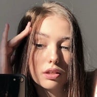 Hannah Maria Grebe, 22 (TikTok Star)