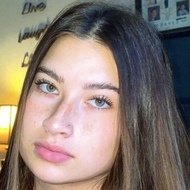 Hannah Rylee, 22 (TikTok Star)