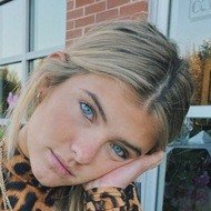 Hannah Schlenker, 21 (TikTok Star)