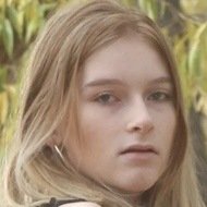 Hannah Strumner, 21 (鄉村歌手)