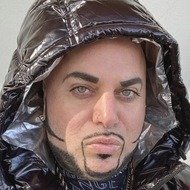 Hard Rock Nick, 48 (Instagram明星)