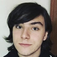 Hardy Luski, 26 (Star di YouTube)