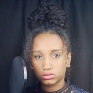 Harmonie London, 22 (Pop Singer)