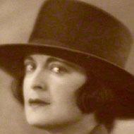 Harriet Cohen (1895 - 1967) (钢琴家)