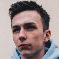 Harry Seaton, 28 (Pop Singer)