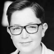 Harry Steel, 18 (Cantante pop)