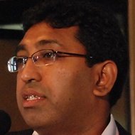 Harsha de Silva, 61 (政治家)