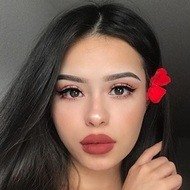 Hayley Bui, 29 (Instagram Star)