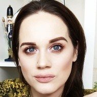 Haz Simmons, 33 (Звезда Youtube)