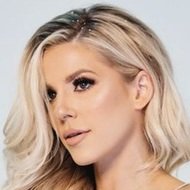 Heidi Somers, 34 (YouTube明星)