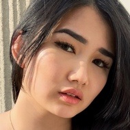 Helen Li, 27 (TikTok Star)