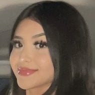 heluvayelen, 19 (TikTok Star)