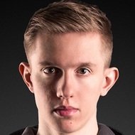 Henrik Hansen, 30 (eSports Player)