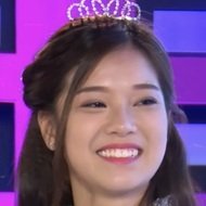 Hoang Yen, 29 (Pop Singer)