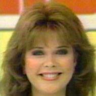 Holly Hallstrom, 73 (模特)