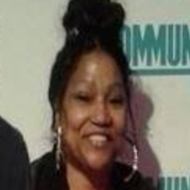 Holly Hood, 70 (YouTube明星)