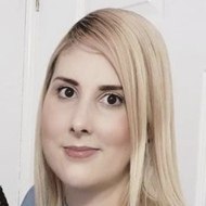 Holly Vlogs, 36 (Facebook Star)