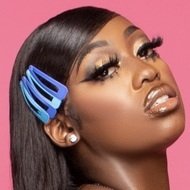 Hood Brat, 33 (说唱歌手)