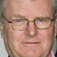 Howard Stringer, 82 (企業家)