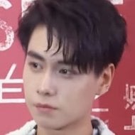 Hu Yitian, 30 (电视演员)