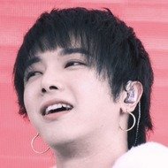 Hua Chenyu, 34 (Pop Singer)