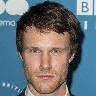 Hugh Skinner, 39 (電視演員)