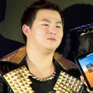 Huh Gak, 39 (Pop Singer)