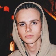 Hunter Elliott, 24 (Star d'Instagram)