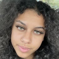 iammangelyy, 22 (TikTok Star)