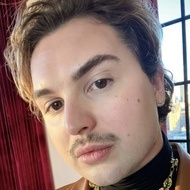 Ian Crumm, 31 (Blogger)