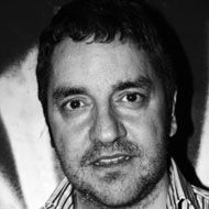 Ian Prowse, 61 (流行歌手)