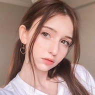 Ilay Serah, 25 (Instagram Star)